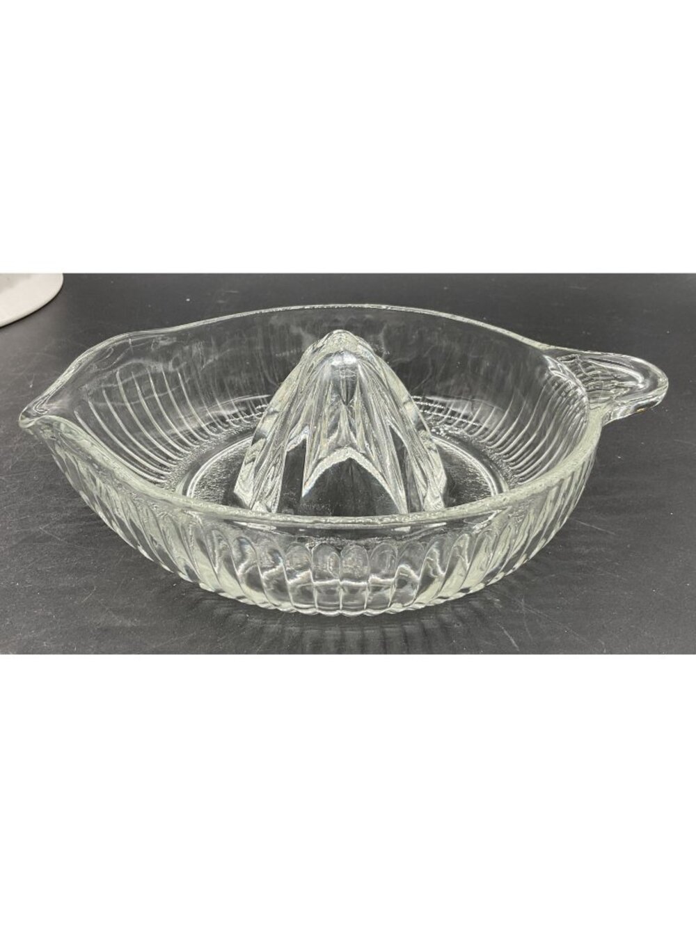 Vtg Clear Glass Citrus Juicer Reamer Ribbed Orange Lemon Grapefruit Handled 7.5"